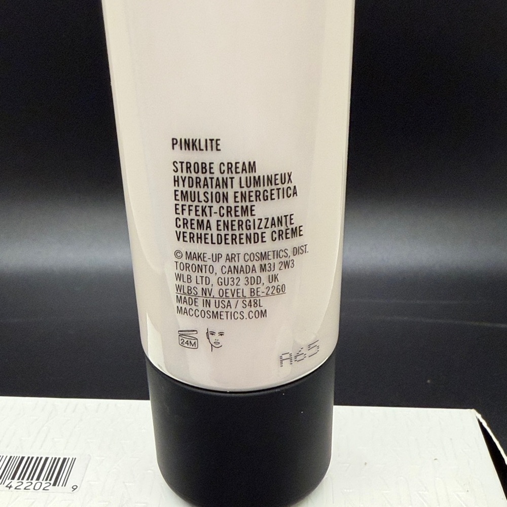 MAC Cosmetics Strobe Cream - Pinklite - Picture 8 of 8